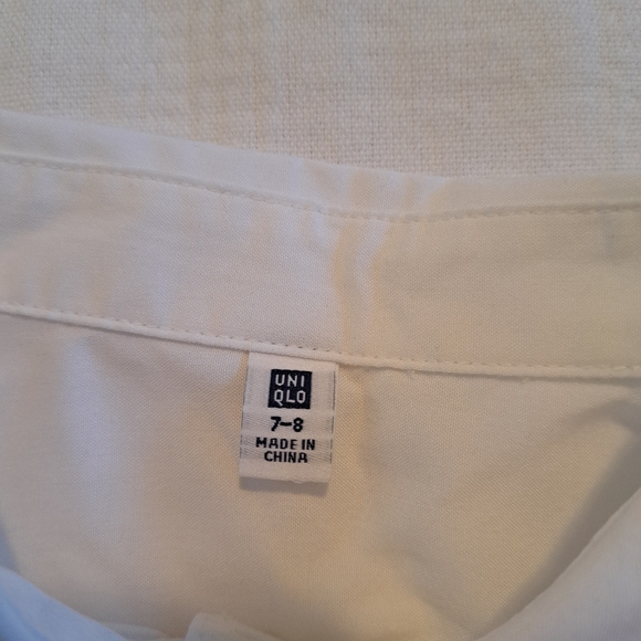 Uni Qlo girls size 7/8 white Peter Pan collar long sleeve blouse, EUC - Picture 2 of 4